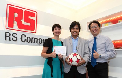 (From left to right): Ms Swarbrick, Head of Sales, Southeast Asia, RS Components, with the winner Mr Muninta and Mr Wetchapruekpitak, Country Manager, Thailand, RS Components. 